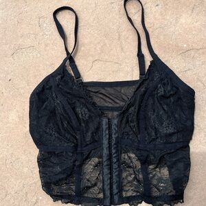 Brandy Melville Black Lace Bra with Romantic Design
